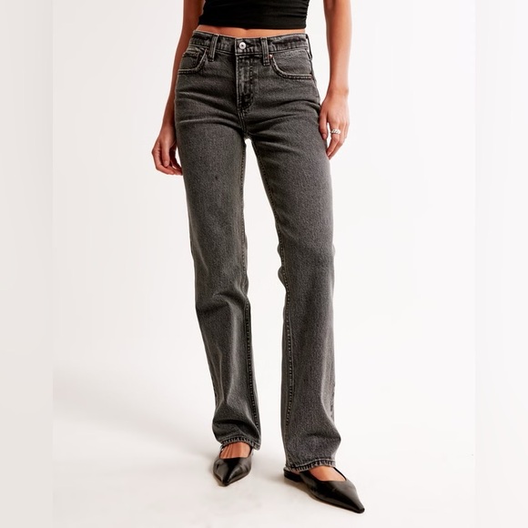 Abercrombie & Fitch Women's
Mid Rise 90s Straight Jean Grey - Picture 9 of 12